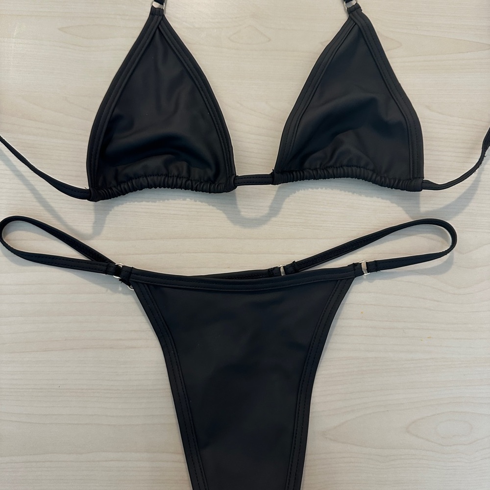 Berry Beachy Swim Bikini Large Top Medium Bottom